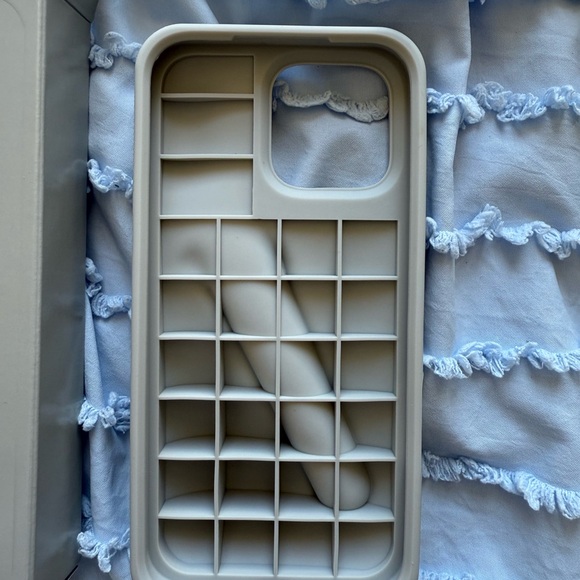 Hailey Bieber Rhode Lip iPhone Case pro max 16 - Picture 4 of 5